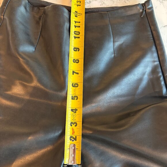 Women's Black Leather Pants - Picture 6 of 11